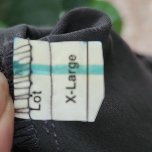 Cato women's satin shorts, rolled hem, paper bag waist, belt loops, XLarge - Picture 8 of 8